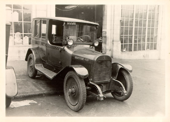 Checker Cab 1926